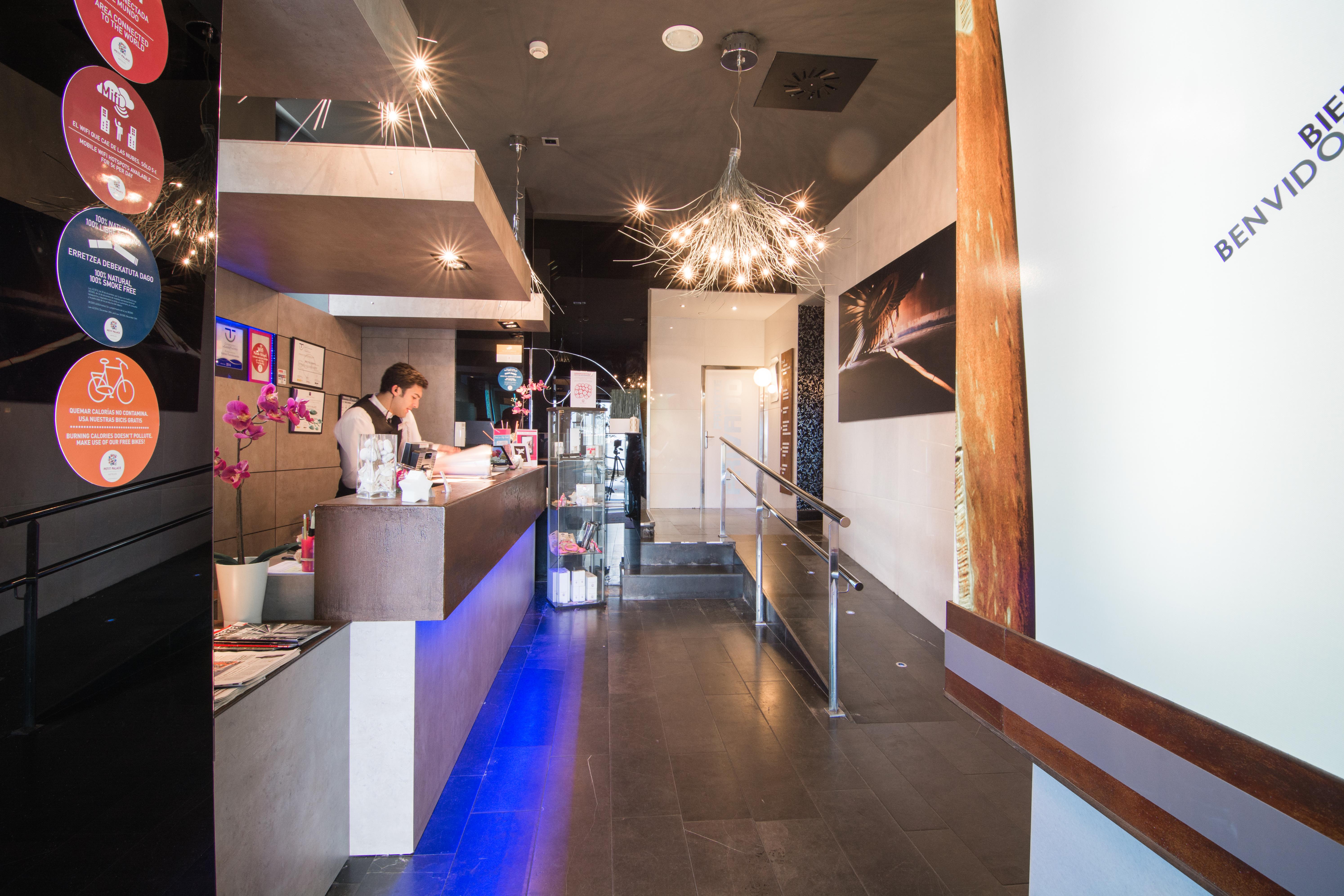 Petit Palace Tamarises Getxo Exterior foto